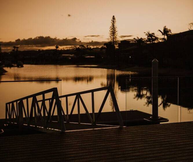 ツーベッドルーム　ヴィラ, Saltwater Villas  Pet Friendly Accommodation