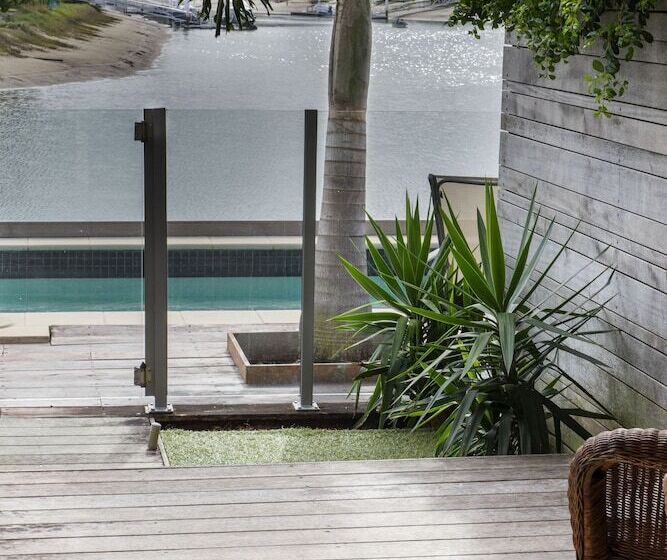 ツーベッドルーム　ヴィラ, Saltwater Villas  Pet Friendly Accommodation