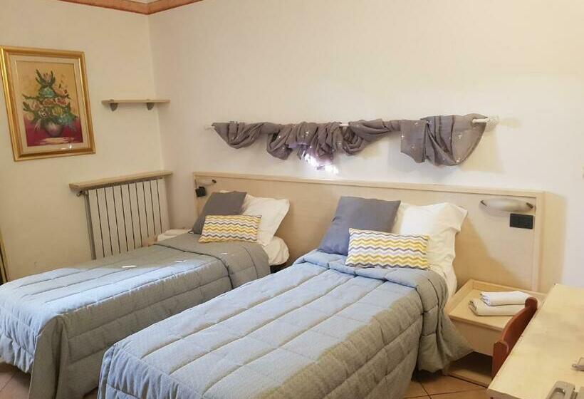 اتاق استاندارد, Cavallo Bianco