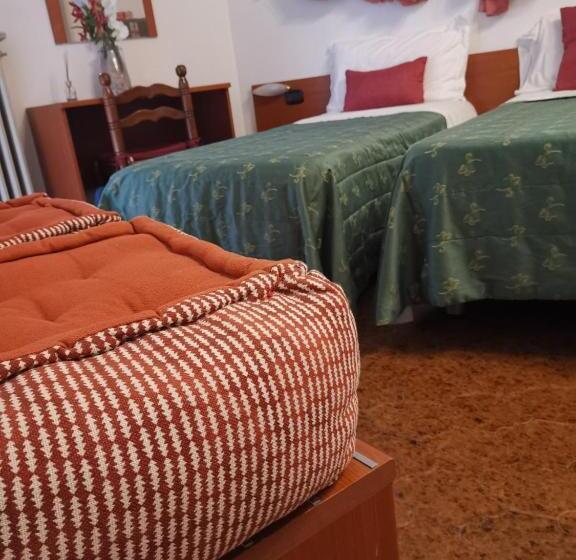 اتاق استاندارد چهار تخته, Cavallo Bianco