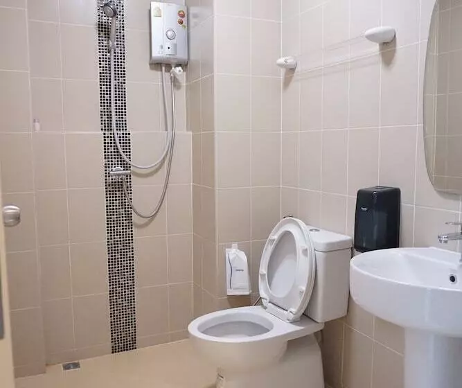 اتاق استاندارد, Chompu Nakarin Apartment