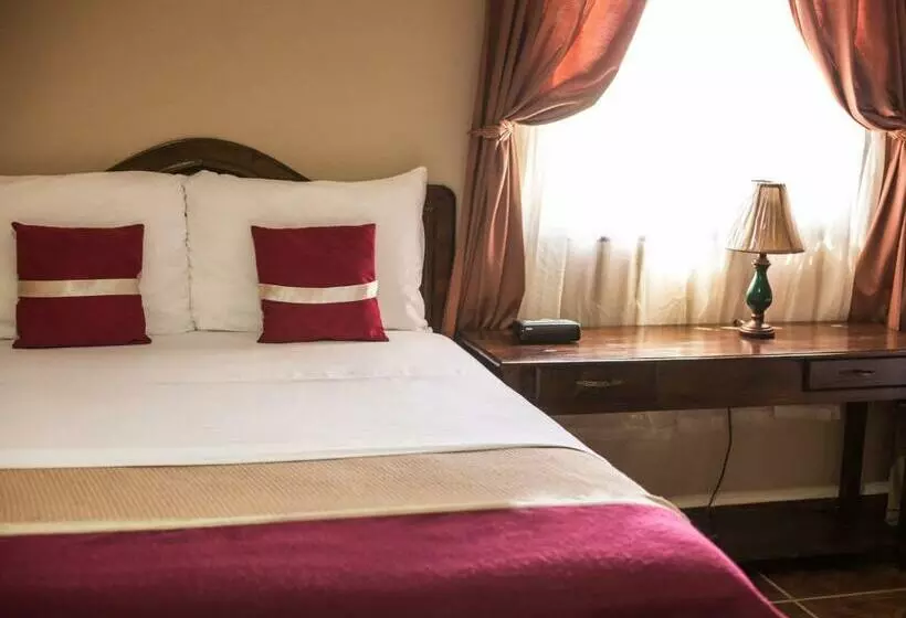 اتاق استاندارد, La Bellota