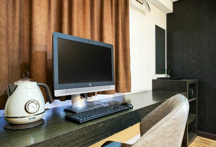 Chambre Triple Deluxe, Suwon Dono1796