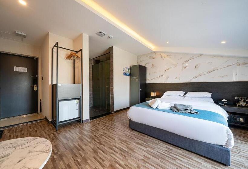 Junior Suite amb Terrassa, Suwon Dono1796