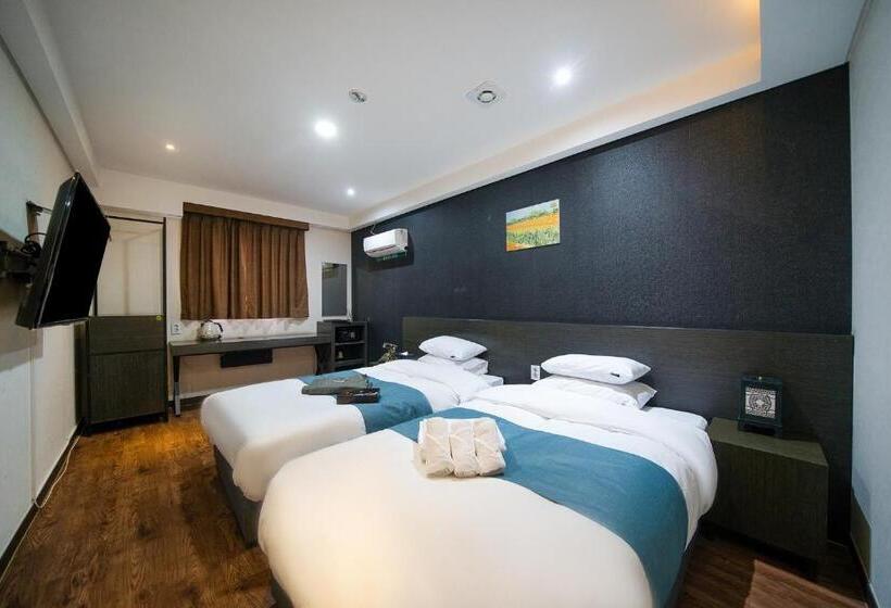 Chambre Deluxe, Suwon Dono1796