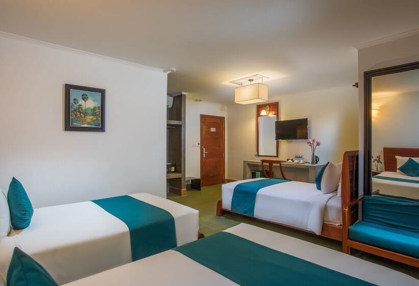 اتاق استاندارد سه نفره, V Hotel Phnom Penh