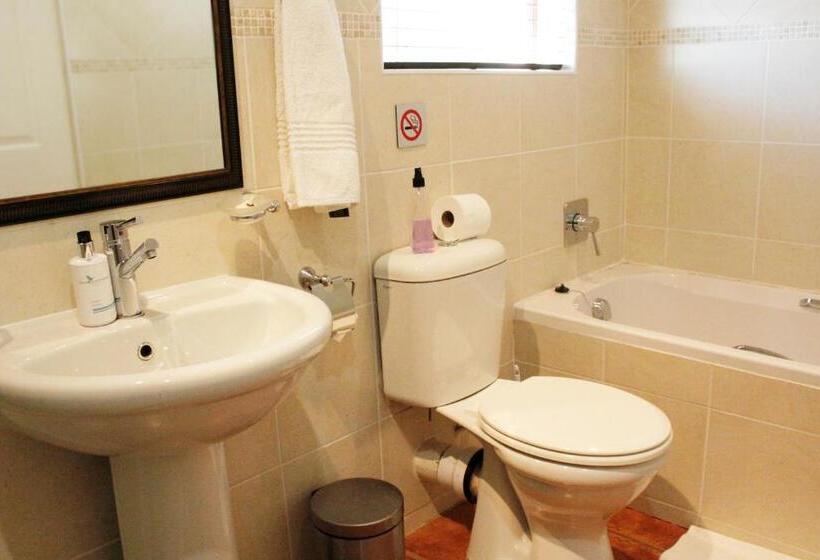 חדר סטנדרט נוף לגינה, Amani Guest Lodge