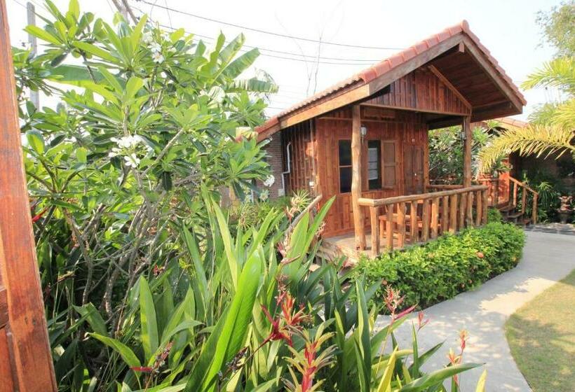 Бунгало Стандарт, J & J Guesthouse