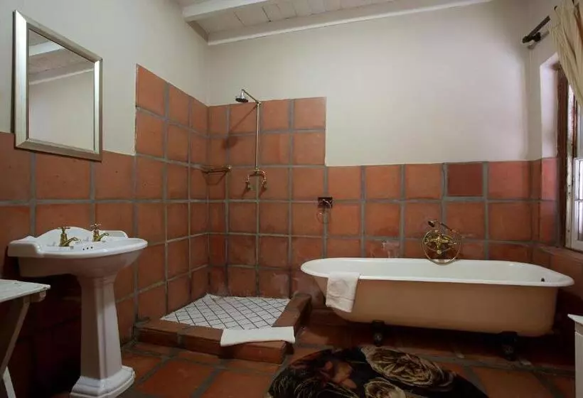 スイート, The Willow Historical Guest House