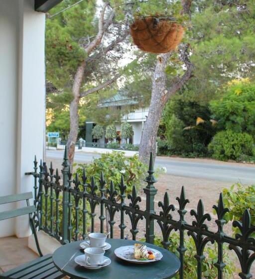 스위트, The Willow Historical Guest House