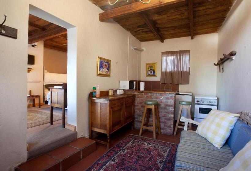 家庭间, The Willow Historical Guest House