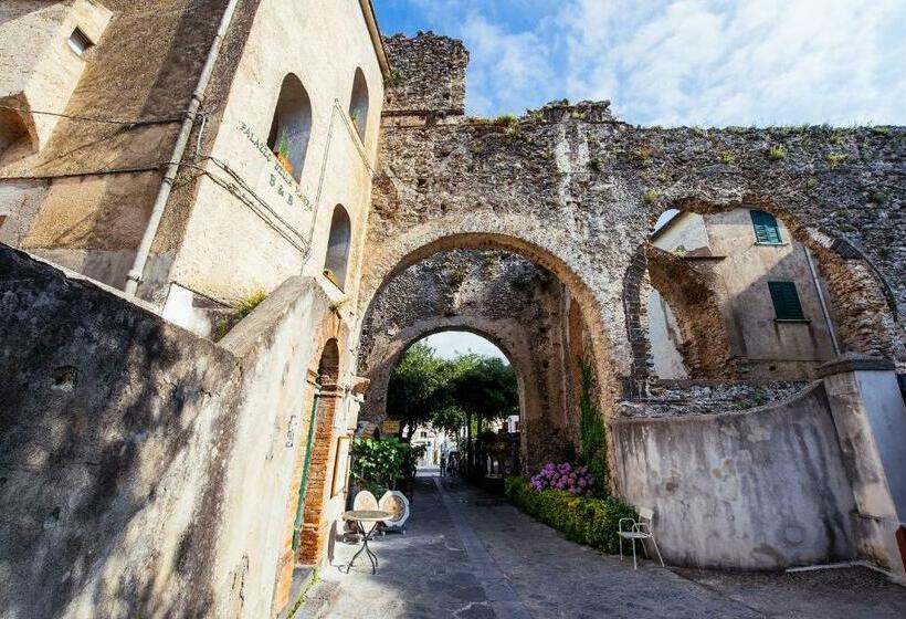 带1个卧室的带阳台的公寓, Ravello House