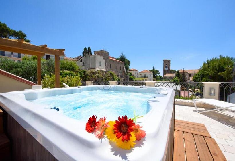 带1个卧室的带阳台的公寓, Ravello House