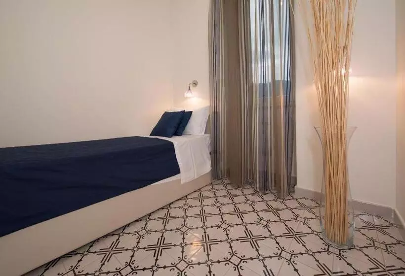 آپارتمان 2 خوابه, Ravello House