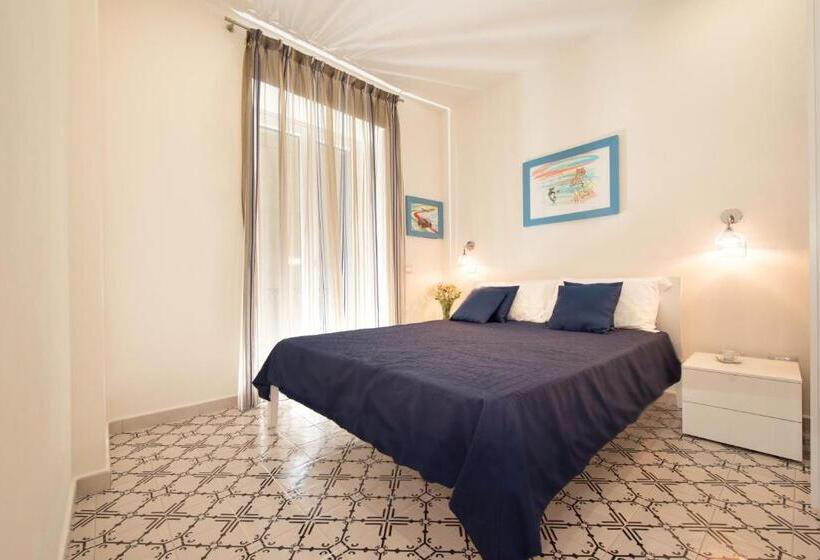 带1个卧室的带阳台的公寓, Ravello House