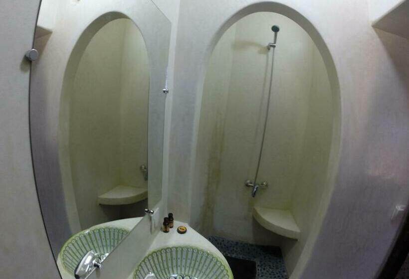 스탠다드 룸, Riad Zaitouna Chaouen