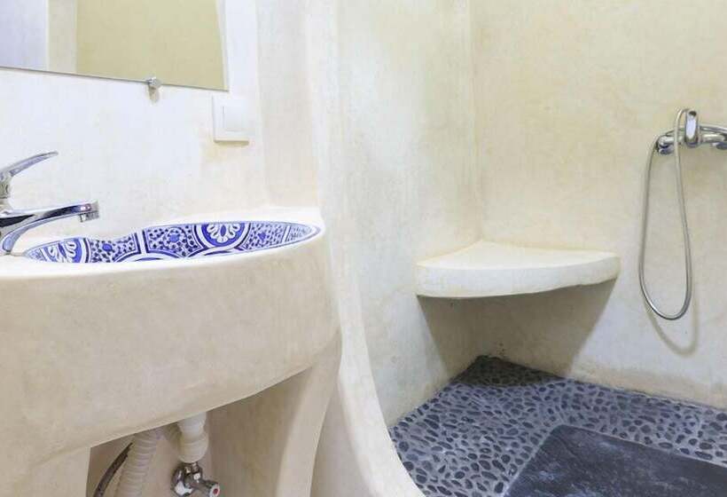Номер Стандарт Вид на Горы, Riad Zaitouna Chaouen