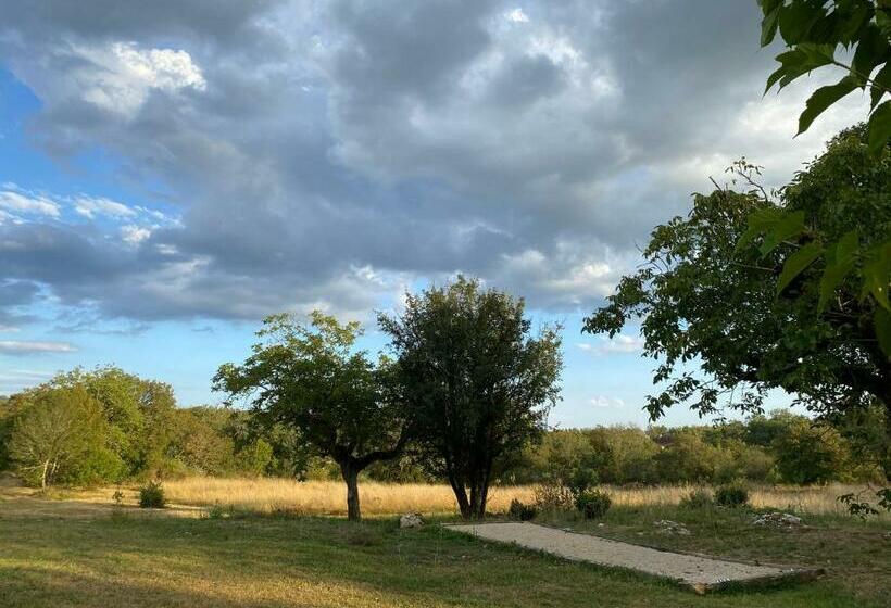 Трехместный Номер Superior, Le Domaine Quercus
