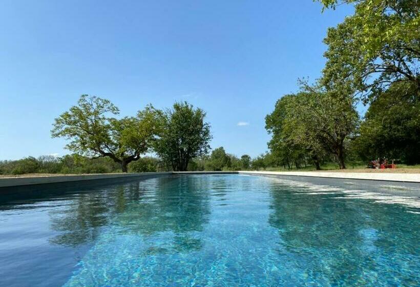 Дом 1 Спальня, Le Domaine Quercus