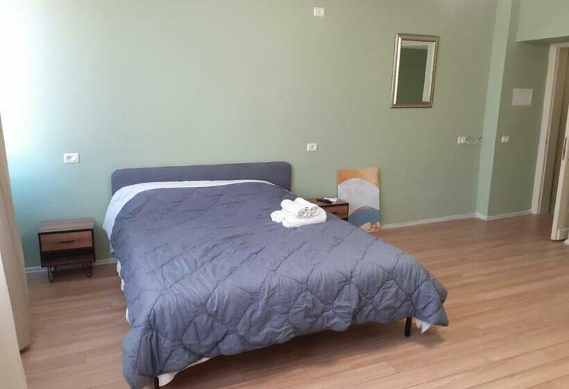 חדר סופריור לשלושה, Driti New Bazaar