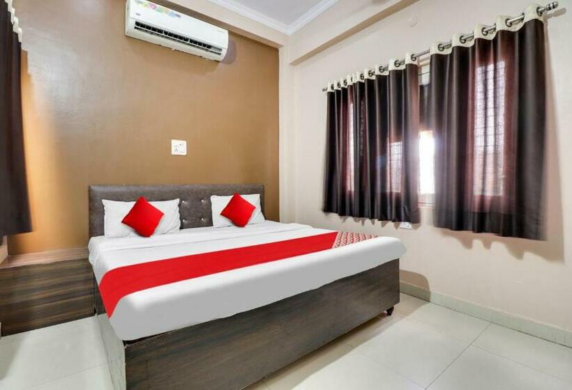 اتاق کلاسیک سه تخته, The Mangalam Guest House