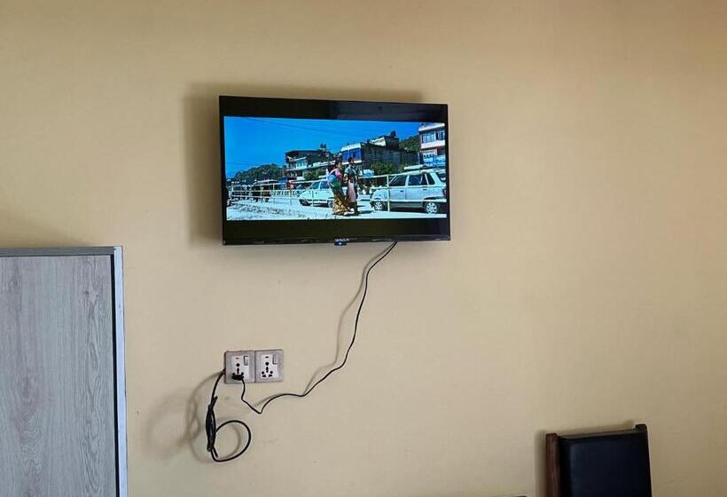 اتاق خانوادگی, Village View Nagarkot