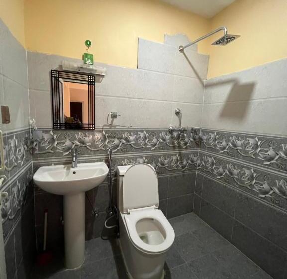 اتاق خانوادگی, Village View Nagarkot