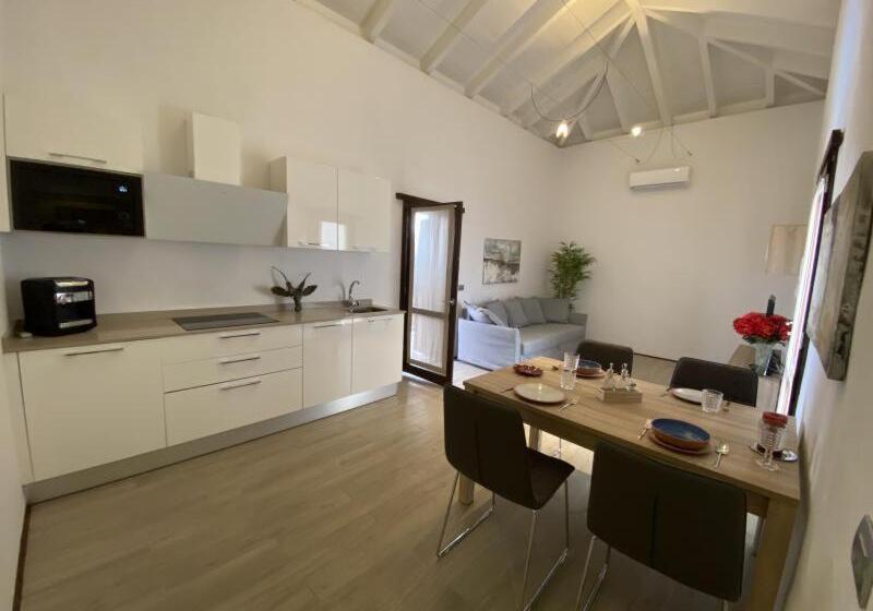 דירת חדר עם טרסה, Pueblo Canario