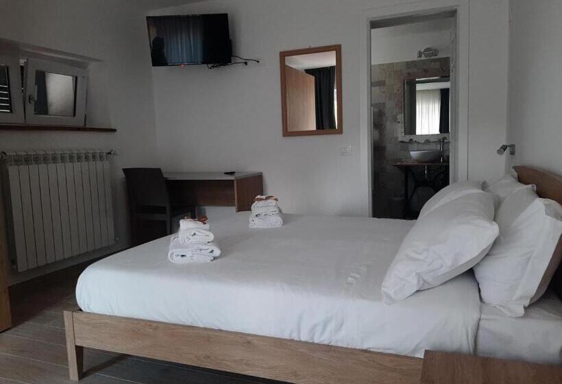 اتاق استاندارد چهار تخته, B&b La Casa Dei Nonni Assergi