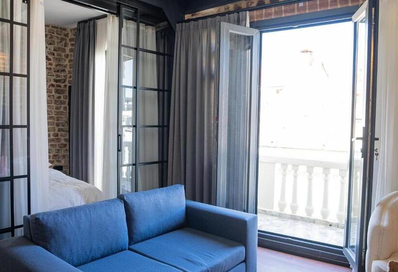 スイート, Alness Residence