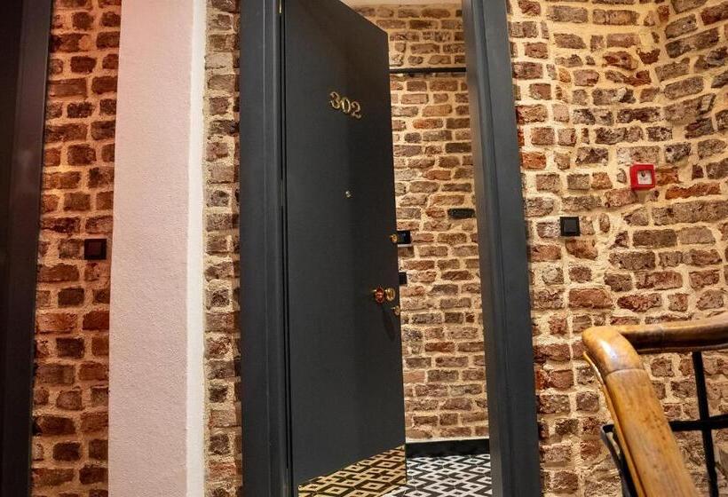 高级大房间, Alness Residence