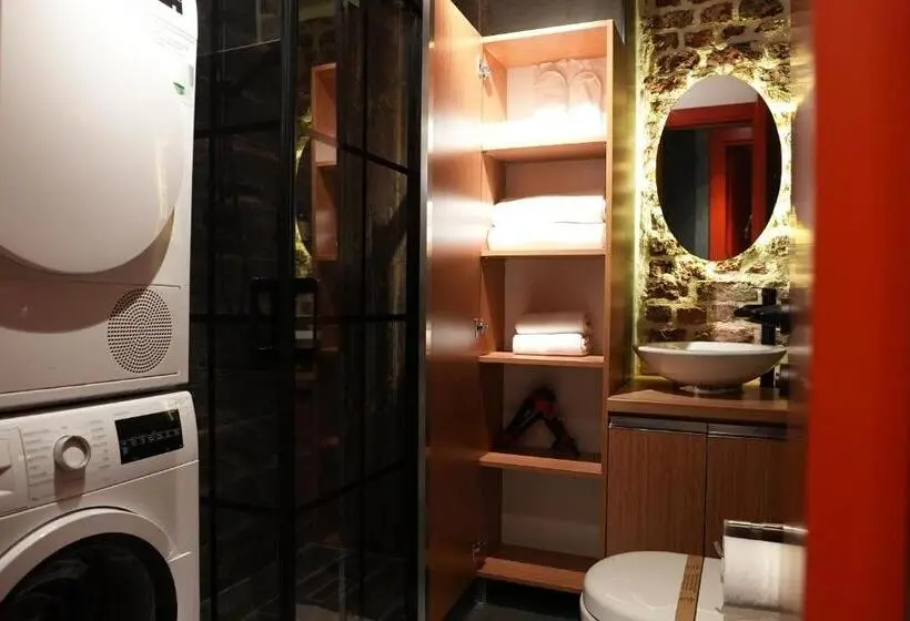 Perhehuone, Alness Residence