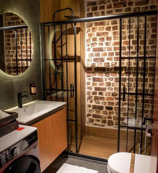 家庭间, Alness Residence