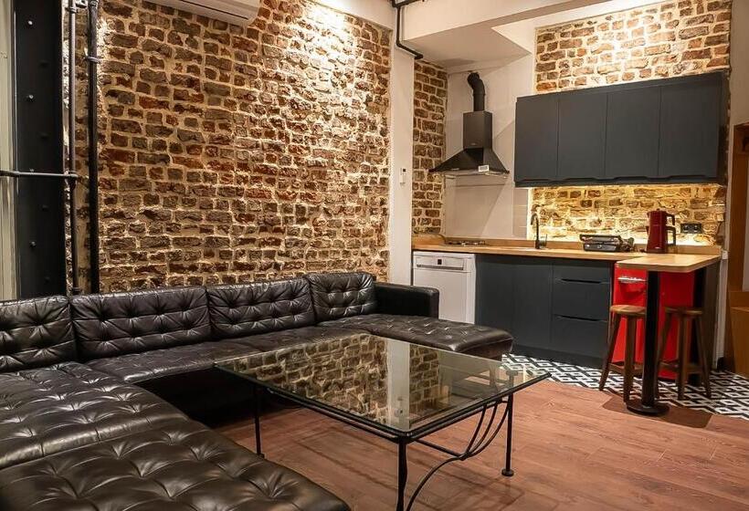 高级大房间, Alness Residence