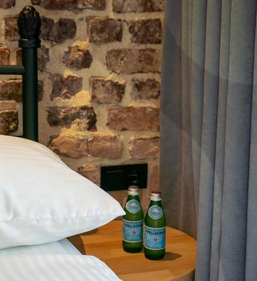 家庭间, Alness Residence