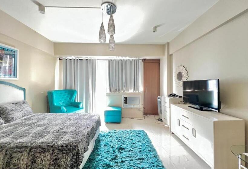 استودیو استاندارد با بالکن, Big Condo Across Manila Airport W/ Wifi