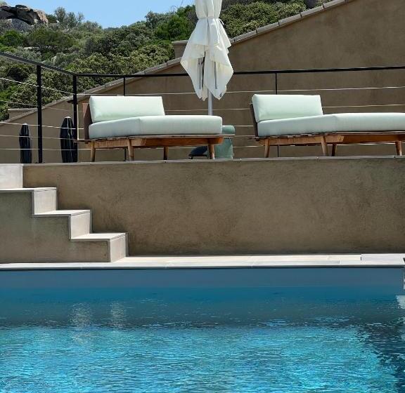 Номер Deluxe, Le Petit Hôtel De Pianottoli Caldarello