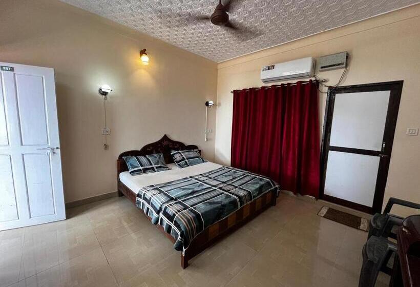 اتاق استاندارد, Hill Top Beach Resort