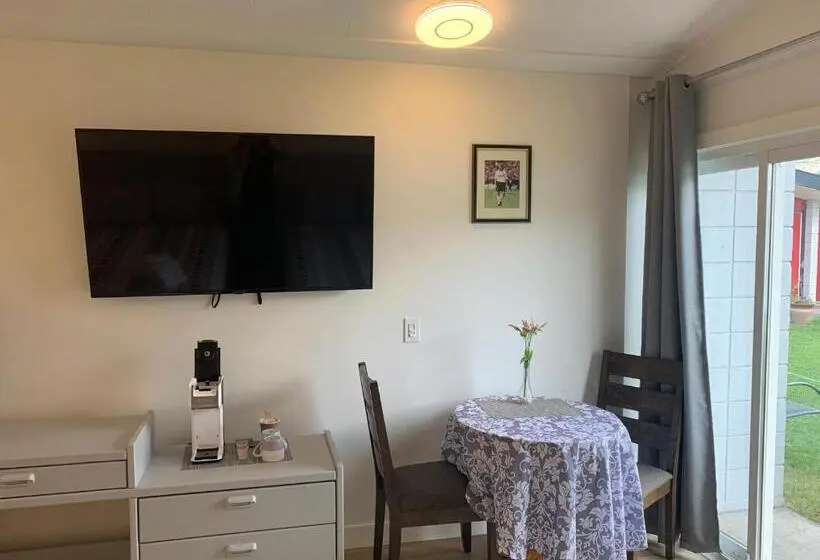 デラックスルーム, Destination Inn Cache Creek