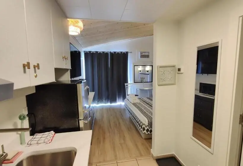 デラックススイート, Destination Inn Cache Creek