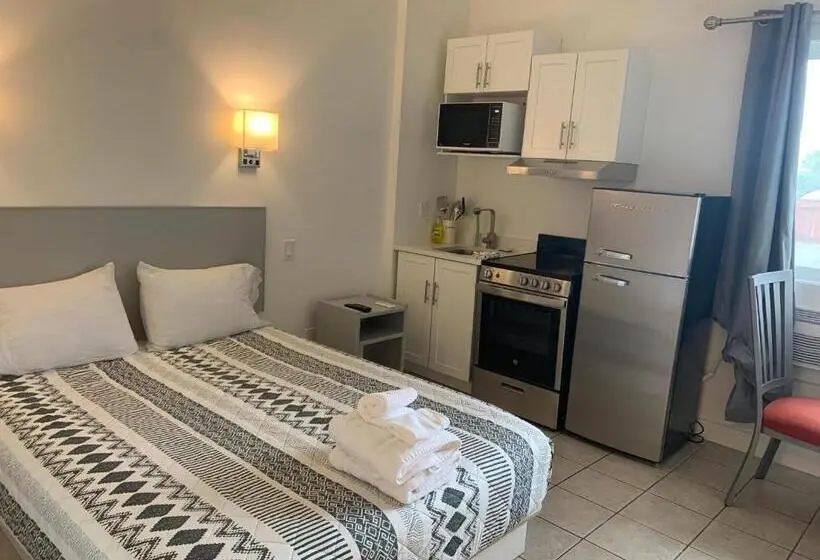 スイート, Destination Inn Cache Creek