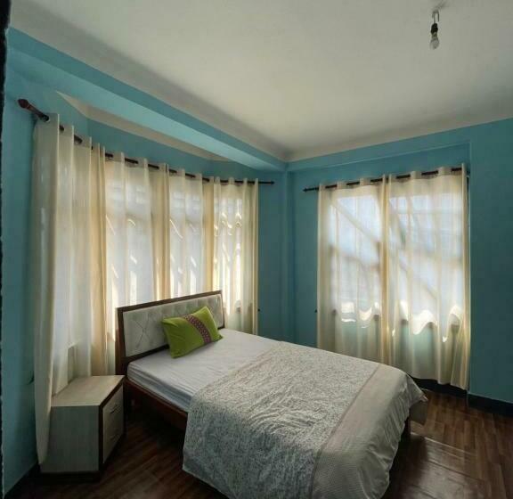 اتاق استاندارد با بالکن, Dzambala Home