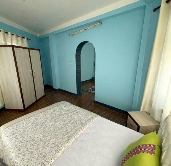 اتاق استاندارد با بالکن, Dzambala Home