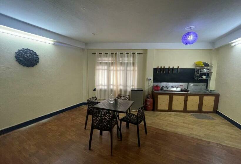 اتاق استاندارد, Dzambala Home
