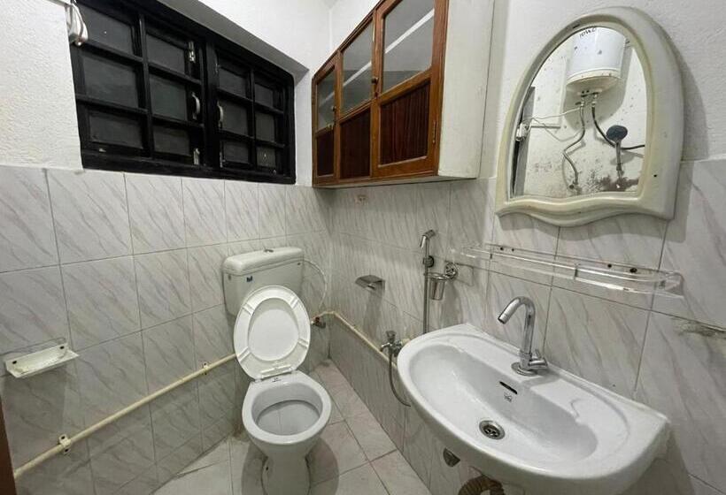 سوییت لوکس, Dzambala Home