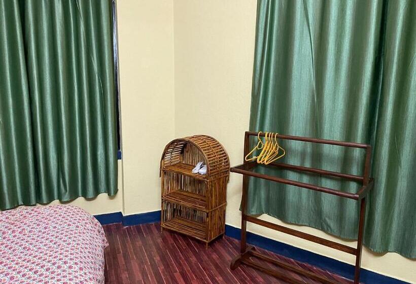 سوییت لوکس, Dzambala Home