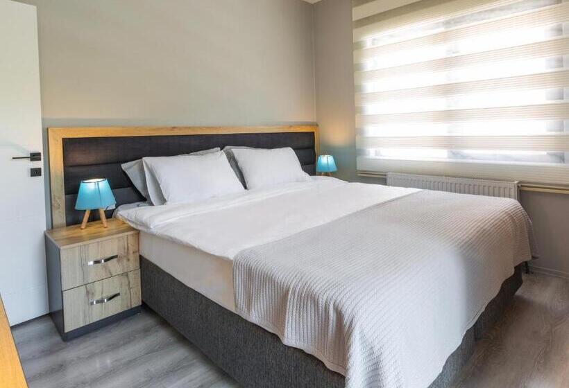 إستوديو قياسى مطلّ علي الحديقة, Zal Sui̇te