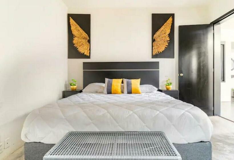 اتاق لوکس, Fascina Inn