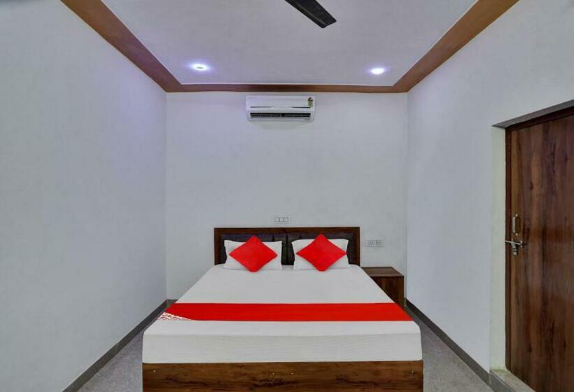 غرفة كلاسيكية ثلاثية, Oyo Flagship 81377 Redstone