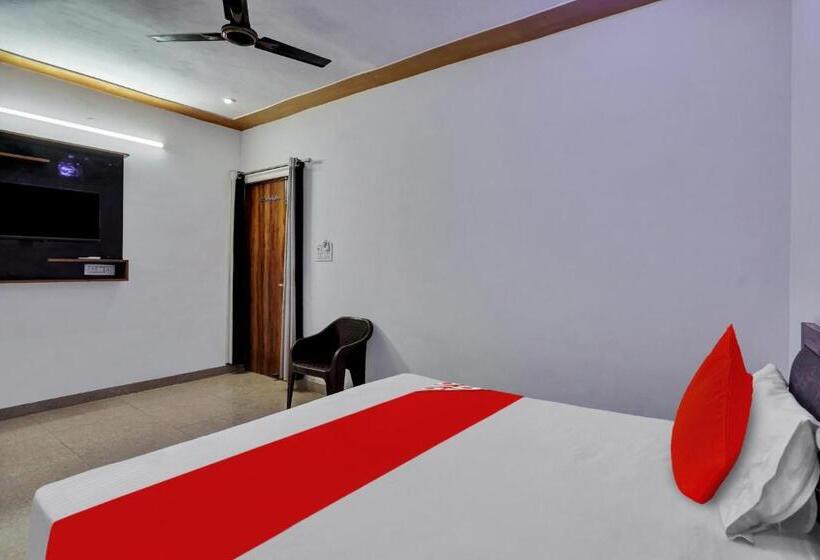 غرفة كلاسيكية ثلاثية, Oyo Flagship 81377 Redstone